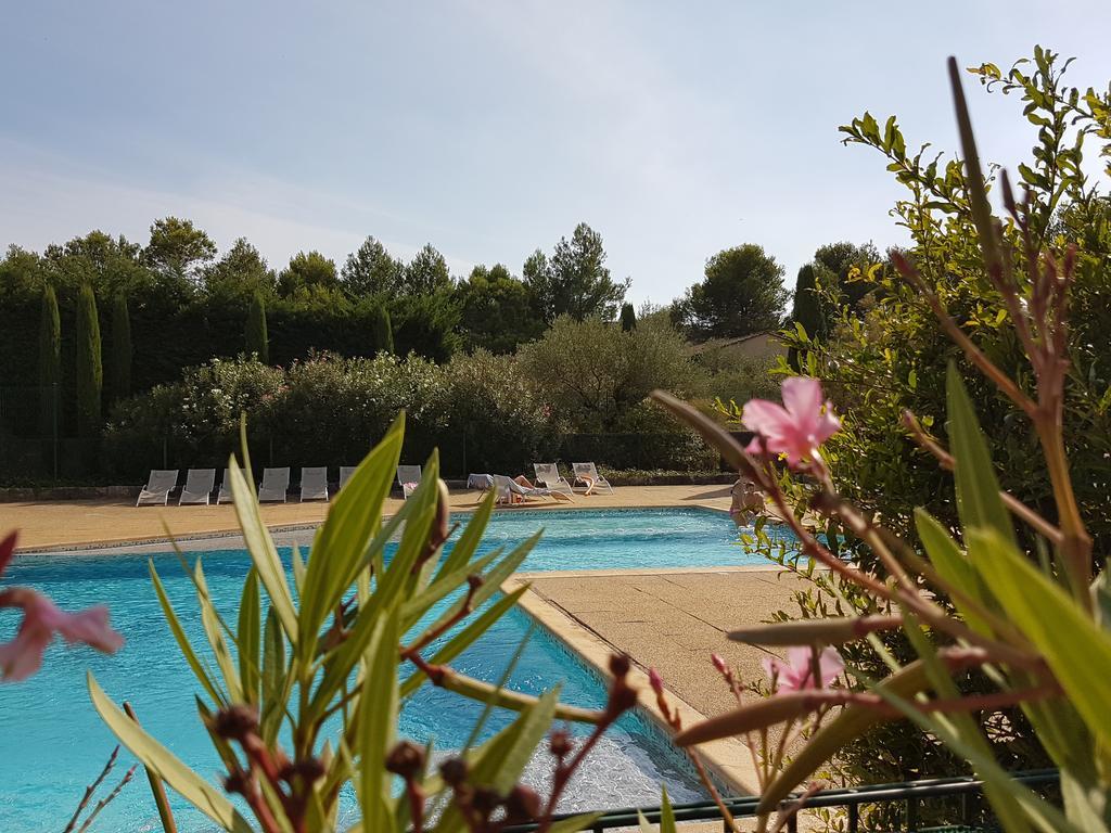 Les Jardins De Fontanille Saint-Rémy-de-Provence Buitenkant foto